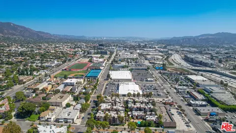 View/Area - 230 Bethany Rd #120, Burbank, CA 91504 photo 4 of 4