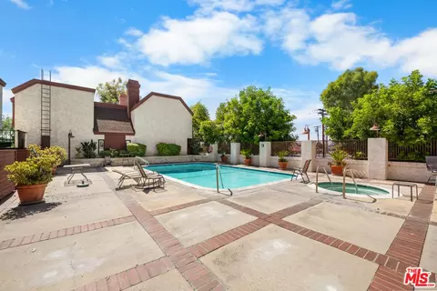 Exterior - 230 Bethany Rd #120, Burbank, CA 91504 photo 3 of 5