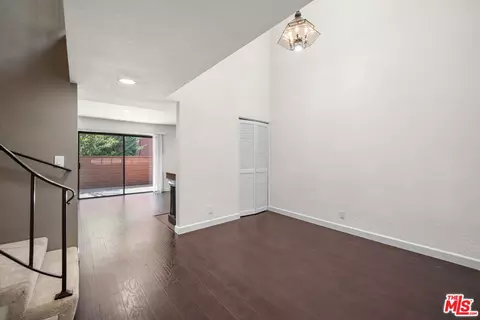 Living - 230 Bethany Rd #120, Burbank, CA 91504 photo 1 of 4