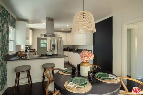Dining - 1836 Vassar St, Glendale, CA 91204 photo 3 of 4
