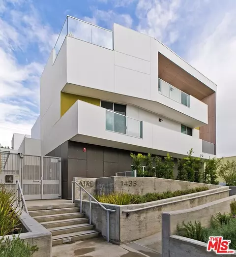1433 14th St #15, Santa Monica, CA 90404