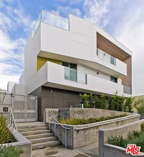 1433 14th St #15, Santa Monica, CA 90404