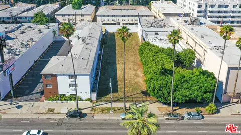 7045 W Sunset Blvd, Los Angeles, CA 90028