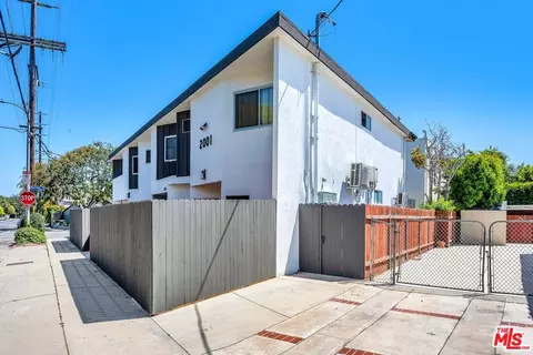 Exterior - 2001 Penmar Ave, Venice, CA 90291 photo 3 of 3