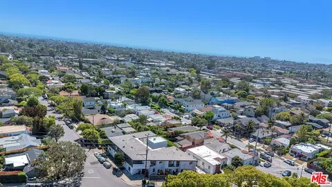 View/Area - 2001 Penmar Ave, Venice, CA 90291 photo 7 of 8