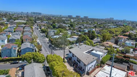 View/Area - 2001 Penmar Ave, Venice, CA 90291 photo 4 of 8