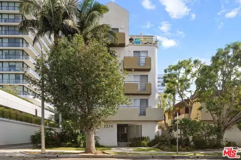 1234 Granville Ave #4, Los Angeles, CA 90025