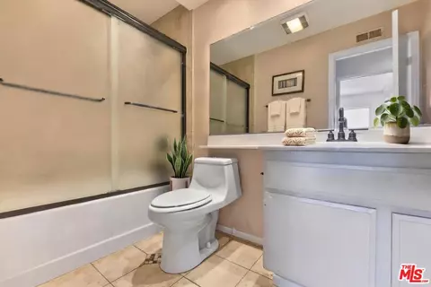 Bath - 736 Mustang Cir, Walnut, CA 91789 photo 2 of 4