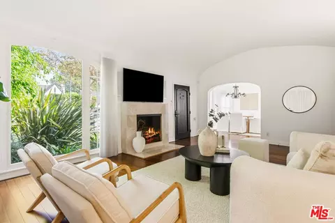 133 N Kilkea Dr, Los Angeles, CA 90048