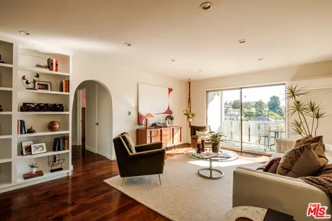 4343 Finley Ave #25, Los Angeles, CA 90027