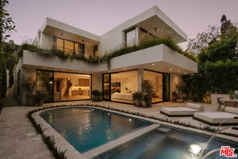 3712 Goodland Ave, Studio City, CA 91604