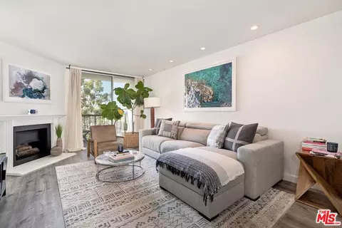 8530 Holloway Dr #422, West Hollywood, CA 90069