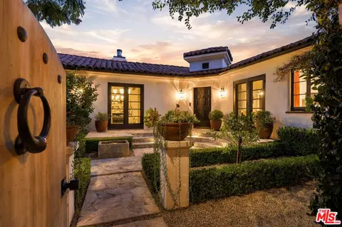 465 Westmount Dr, West Hollywood, CA 90048