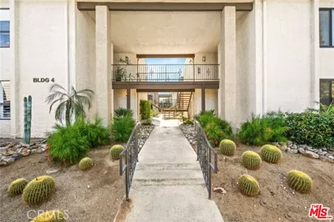 1150 E Palm Canyon Dr #62, Palm Springs, CA 92264