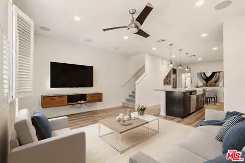 2479 S Tapestry Way, Anaheim, CA 92802