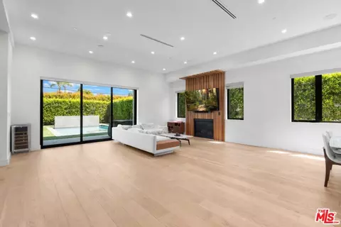 3932 Glencoe Ave, Venice, CA 90291 photo 13