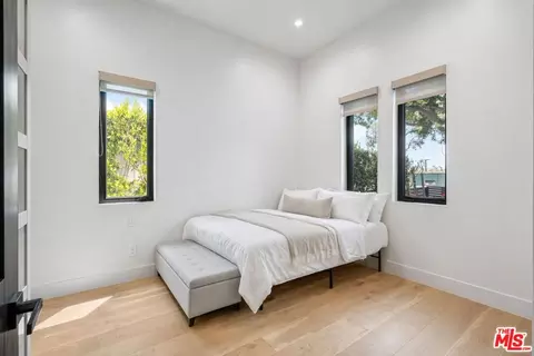 3932 Glencoe Ave, Venice, CA 90291 photo 18