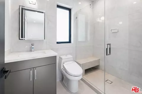 3932 Glencoe Ave, Venice, CA 90291 photo 22