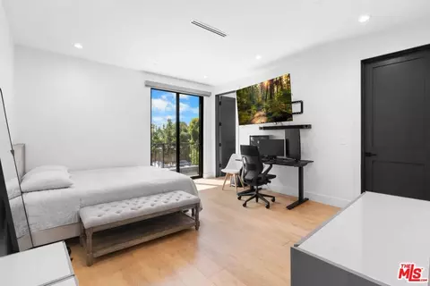 3932 Glencoe Ave, Venice, CA 90291 photo 19