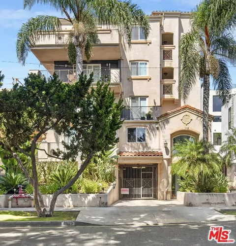 8609 W West Knoll Dr #H, West Hollywood, CA 90069