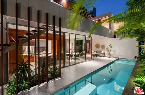 628 Milwood Ave, Venice, CA 90291
