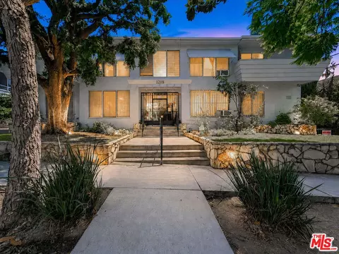 1218 N Laurel Ave, West Hollywood, CA 90046