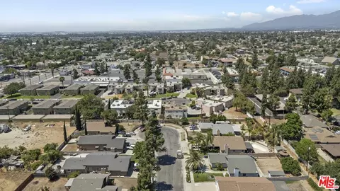 View/Area - 9221 Wheeler Ct, Fontana, CA 92335 photo 3 of 3