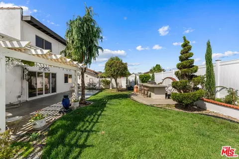Exterior - 3381 Elma St, Camarillo, CA 93010 photo 14 of 15