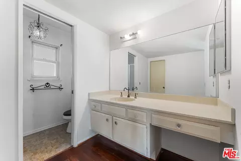 Bath - 3381 Elma St, Camarillo, CA 93010 photo 3 of 3