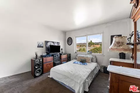 Bedroom - 3381 Elma St, Camarillo, CA 93010 photo 3 of 8