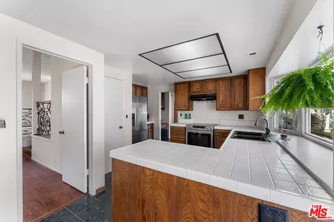Kitchen - 3381 Elma St, Camarillo, CA 93010 photo 3 of 6
