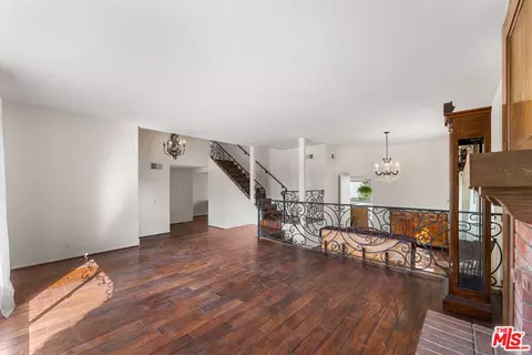 Living - 3381 Elma St, Camarillo, CA 93010 photo 3 of 5