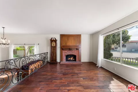 Living - 3381 Elma St, Camarillo, CA 93010 photo 1 of 5