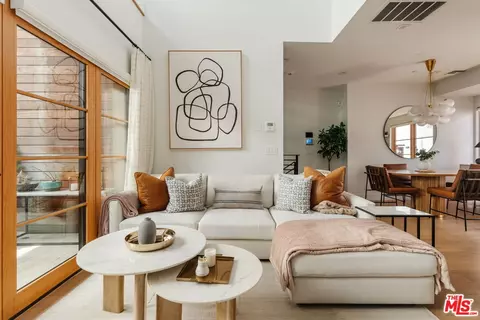 1035 N Vista St, West Hollywood, CA 90046