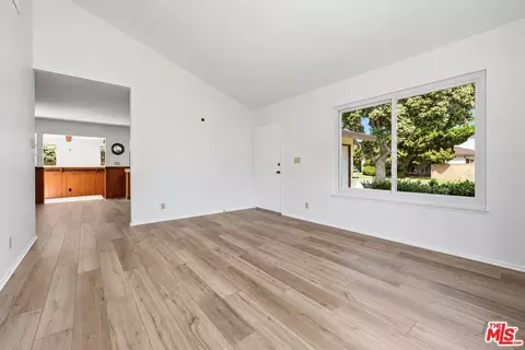 Living - 3530 Via Marina Ave, Oxnard, CA 93035 photo 1 of 6
