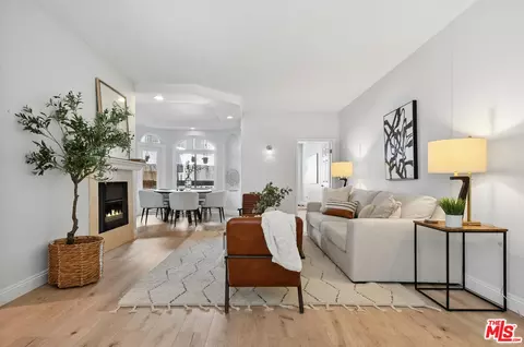 4301 Fulton Ave #106, Los Angeles, CA 91423