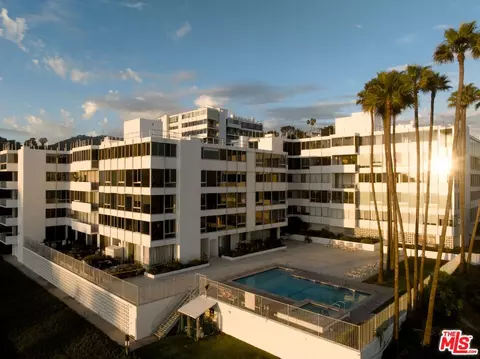 17366 W Sunset Blvd #102, Pacific Palisades, CA 90272