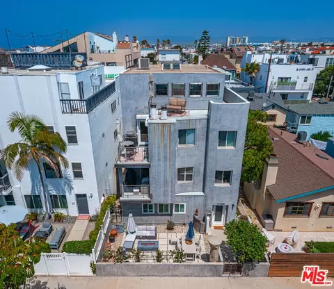 21 Voyage St, Marina Del Rey, CA 90292