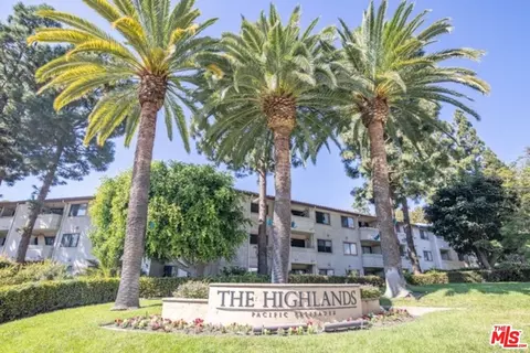 501 Palisades Dr #103, Pacific Palisades, CA 90272