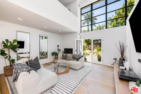 12507 Westminster Ave, Los Angeles, CA 90066