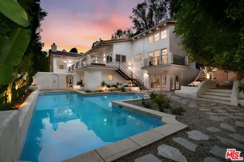 17647 Belinda St, Encino, CA 91316