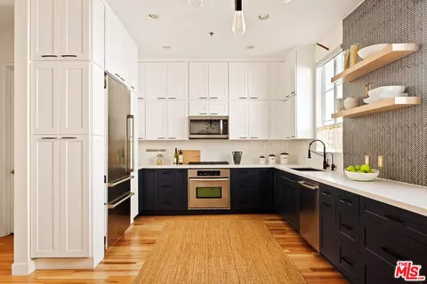 5400 Playa Vista Dr #14, Playa Vista, CA 90094