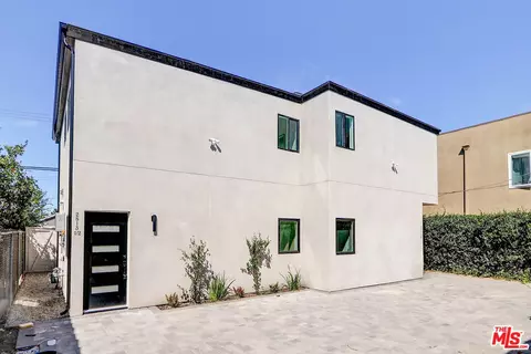 2813 12th Ave, Los Angeles, CA 90018