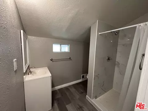 Bath - 1000 N Sloan Ave, Compton, CA 90221 photo 1 of 3