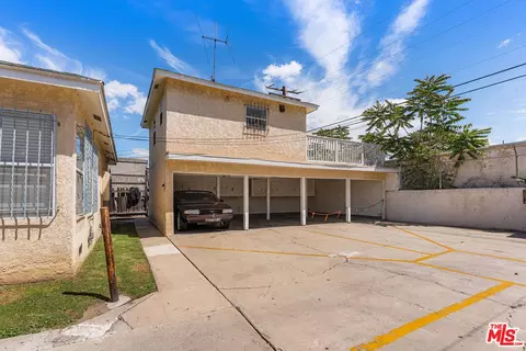 Exterior - 1000 N Sloan Ave, Compton, CA 90221 photo 4 of 4