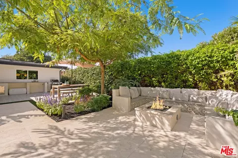 Exterior - 7442 Capps Ave, Reseda, CA 91335 photo 12 of 21