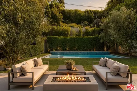 2408 Castle Heights Ave, Los Angeles, CA 90034