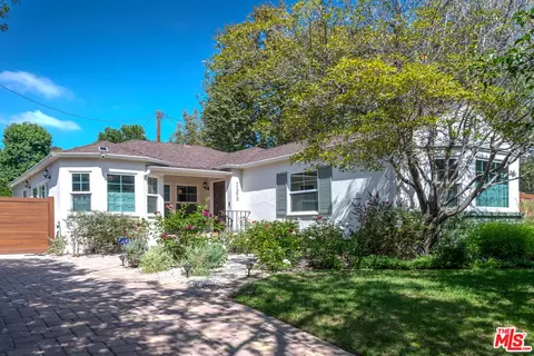 11373 Homedale St, Los Angeles, CA 90049