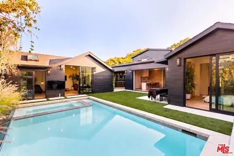 3132 Purdue Ave, Los Angeles, CA 90066