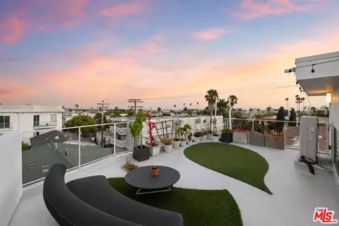 1244 14th St #E, Santa Monica, CA 90404